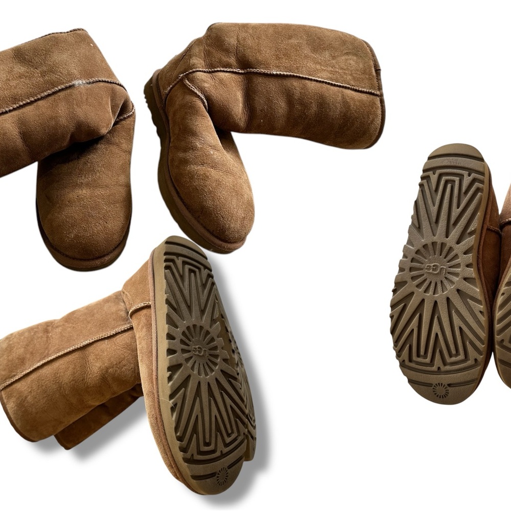 Classic chestnut Ugg Suede Boots